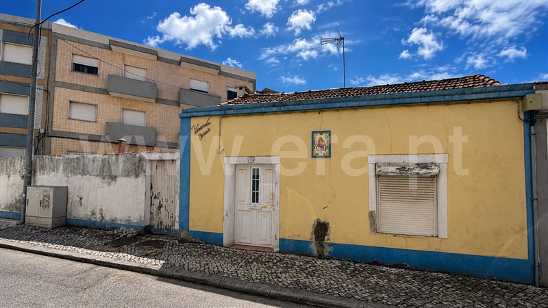 Moradia T2 / Caldas da Rainha, Caldas da Rainha - Santo Onofre e Serra do Bouro