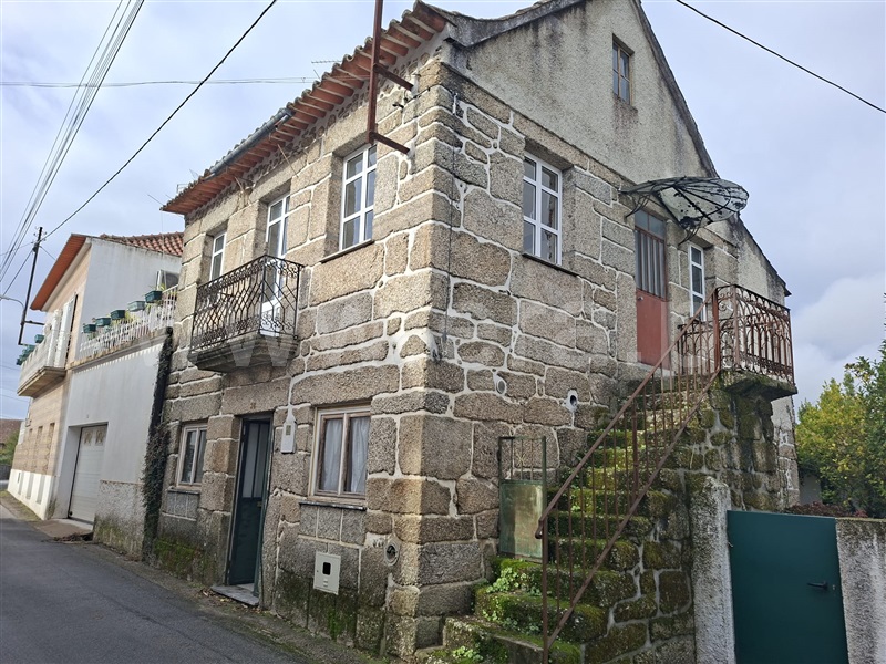 Moradia T2 / Carregal do Sal, Parada