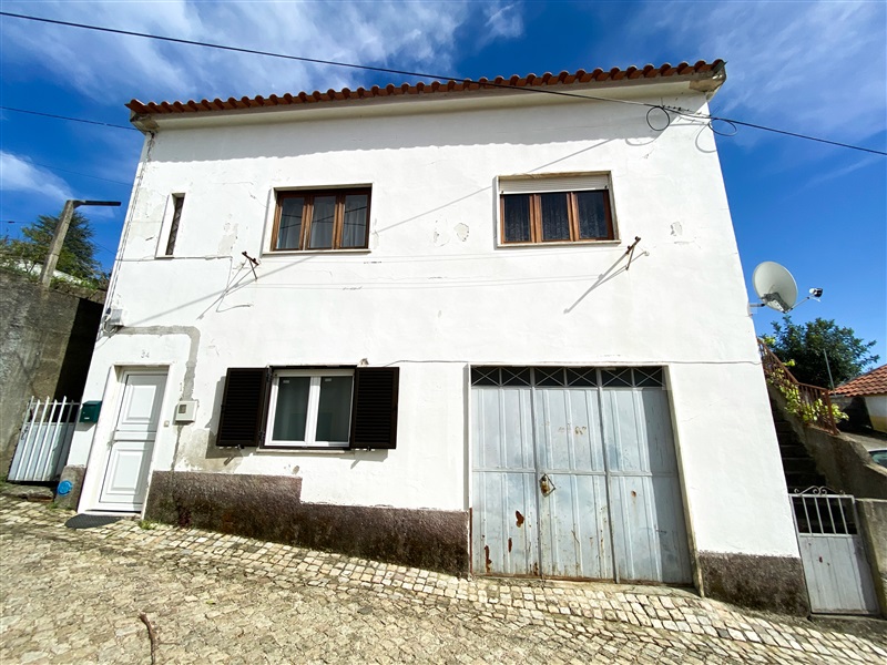 Moradia T2 / Castelo Branco, Almaceda