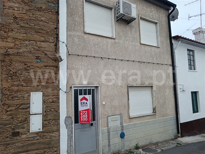 Moradia T2 / Castelo Branco, Retaxo