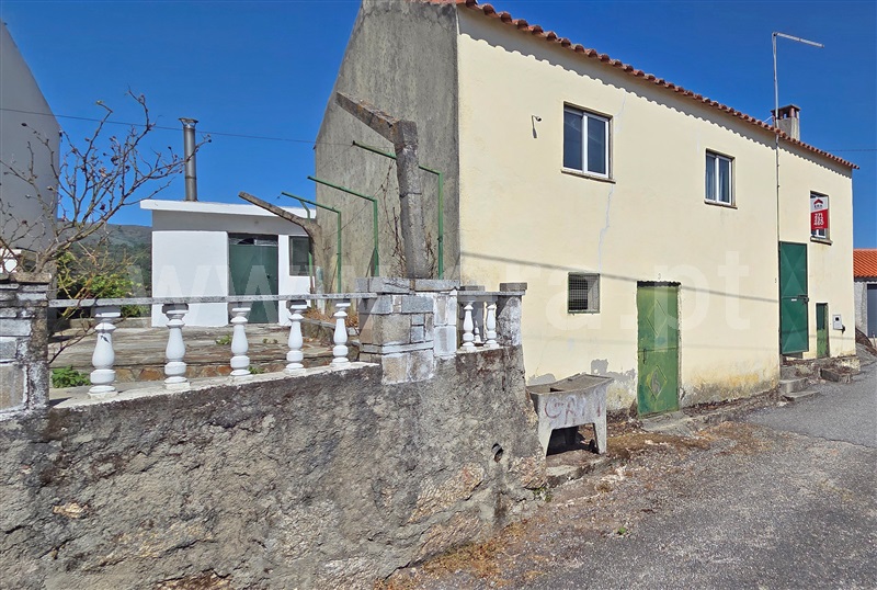 Moradia T2 Celorico da Beira, Cadafaz - 1492677 - 2