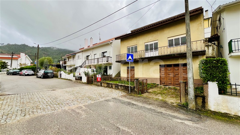 Moradia T2 Celorico da Beira, Rapa - 1437655 - 2