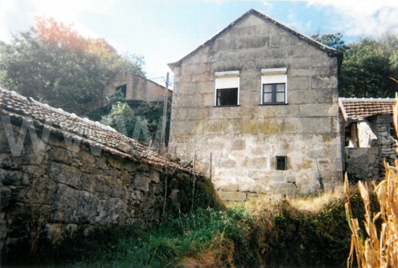 Moradia T2 / Cinfães, Tendais