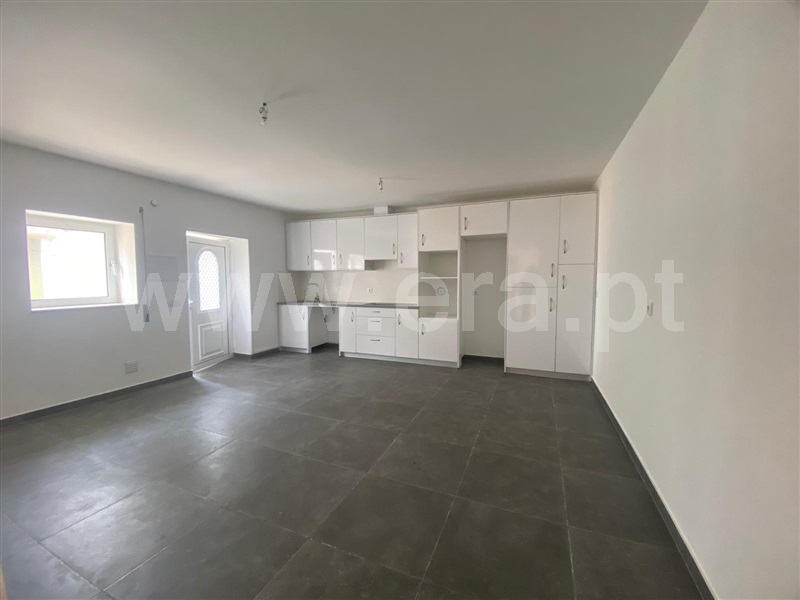 Moradia T2 / Condeixa-a-Nova, Condeixa - Barreira