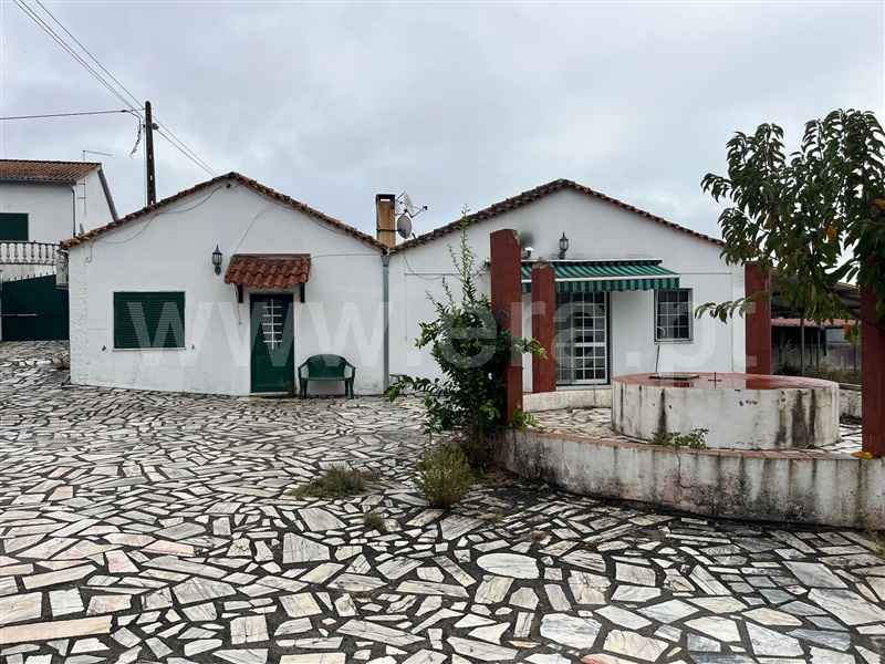 Moradia T2 / Covilhã, Peso e Vales do Rio