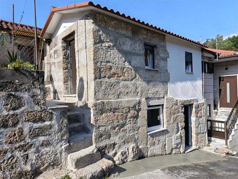 Moradia T2 / Fafe, Armil