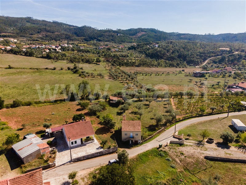Moradia T2 à venda em Areias e Pias, Ferreira do Zêzere — foto 2