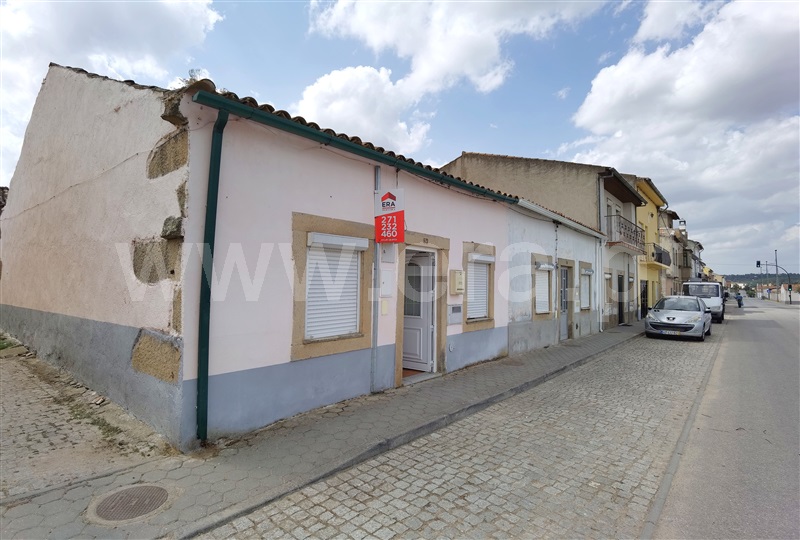 Moradia T2 / Figueira de Castelo Rodrigo, Figueira Castelo Rodrigo