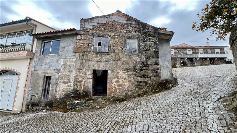 Moradia T2 / Fornos de Algodres, Vila Ruiva