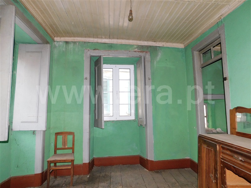 Moradia T2 Gouveia, Moimenta da Serra e Vinhó - 1236538 - 2