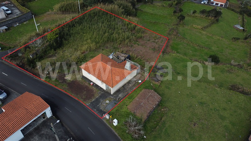 Moradia T2 Horta, Capelo - 1327876 - 13