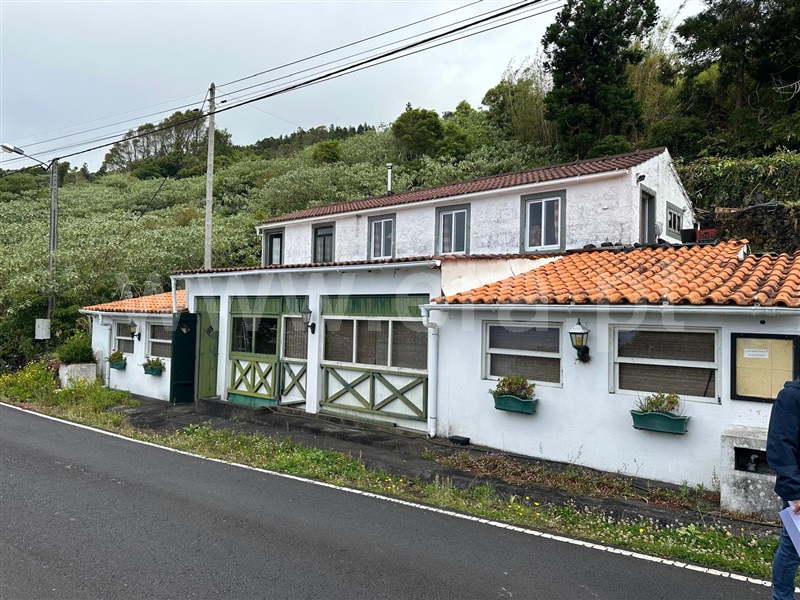 Moradia T2 / Lajes do Pico, Calheta de Nesquim