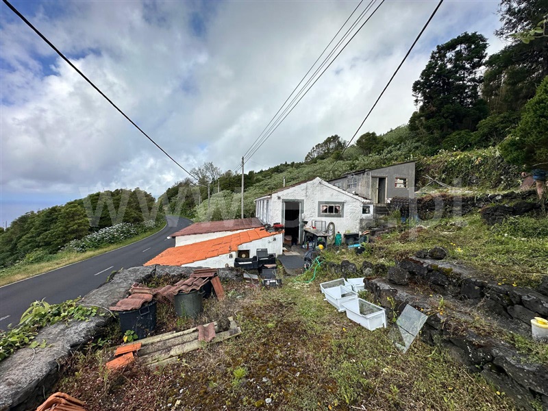 Moradia T2 à venda em Calheta de Nesquim, Lajes do Pico — foto 2
