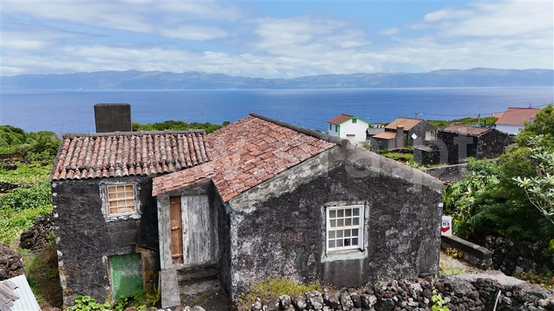 Moradia T2 / Lajes do Pico, Ribeirinha