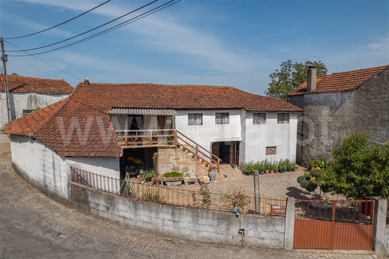 Moradia T2 / Lousada, Figueiras e Covas