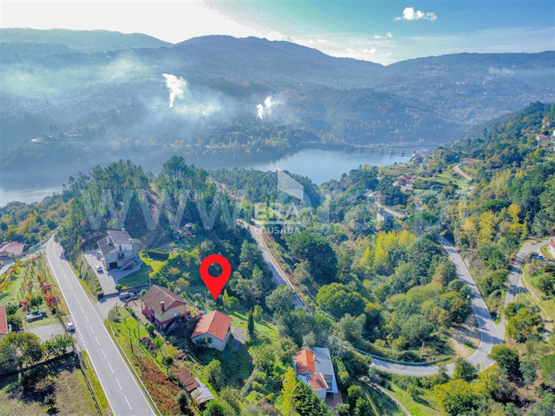 Moradia T2 / Marco de Canaveses, Penhalonga e Paços de Gaiolo