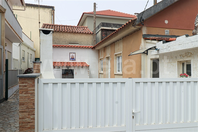 Moradia T2 Marinha Grande, Vieira de Leiria - 1501800 - 2