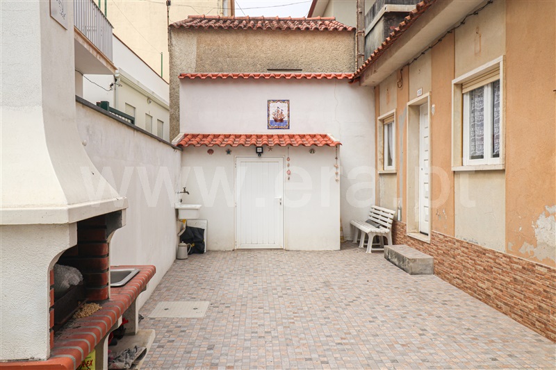 Moradia T2 / Marinha Grande, Vieira de Leiria