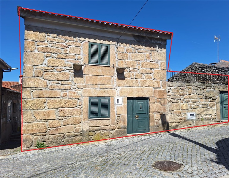 Moradia T2 / Meda, Outeiro de Gatos, Mêda
