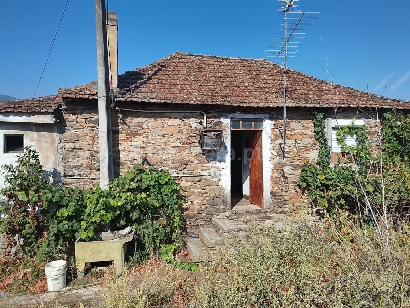 Moradia T2 / Mirandela, Suçães