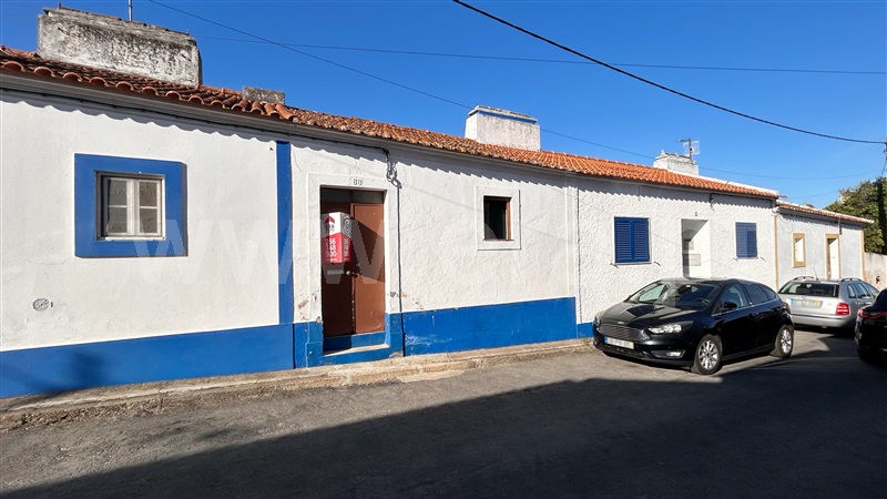 Moradia T2 / Montemor-o-Novo, Santiago do Escoural