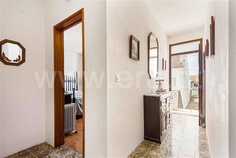 Moradia T2 com Quintal Mora, Cabeção - 1482497 - 2