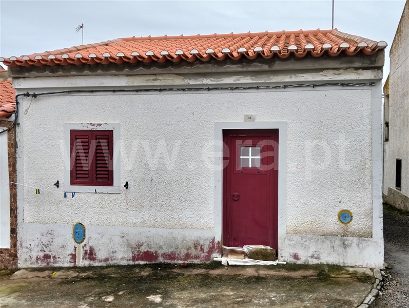 Moradia T2 / Mourão, Granja