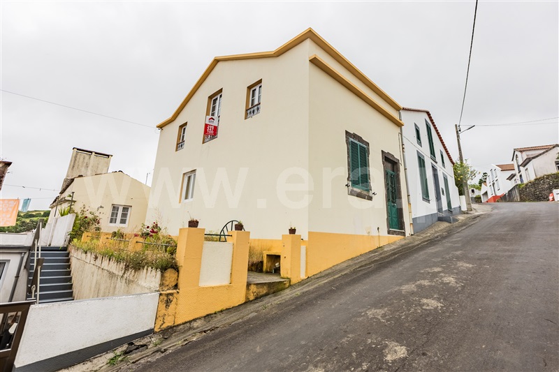 Moradia T2 / Nordeste, São Pedro de Nordestinho