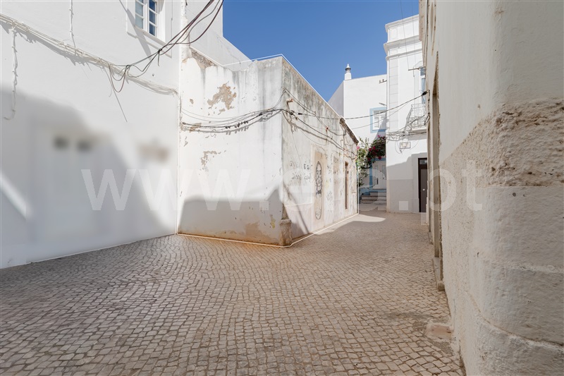 Moradia T2 à venda em Olhão Baixa, €270.000