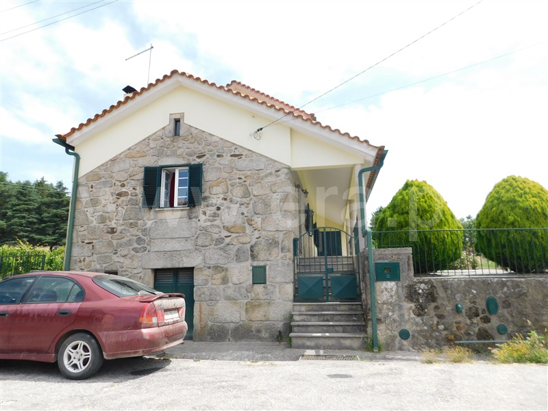 Moradia T2 Oliveira do Hospital, Santa Ovaia e Vila Pouca da Beira - 1491902 - 2