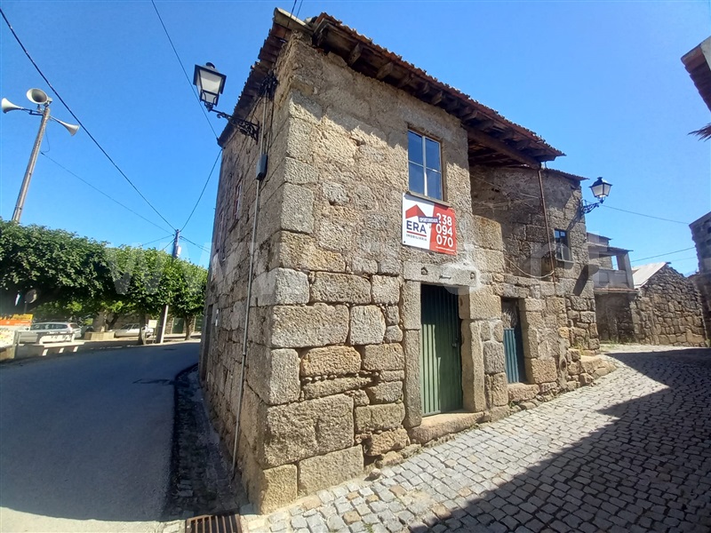 Moradia T2 / Oliveira do Hospital, Travanca de Lagos