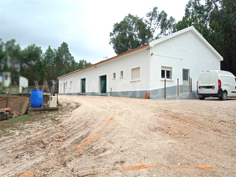 Moradia T2 com Terreno Ourém, Rio de Couros e Casal dos Bernardos - 1182100 - 17