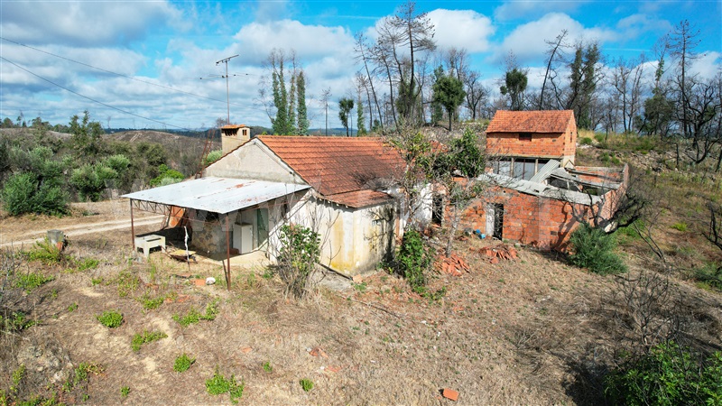 Moradia T2 / Ourém, Rio de Couros e Casal dos Bernardos