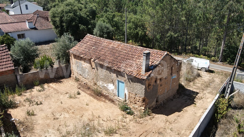 Moradia T2 com Quintal Ourém, Rio de Couros e Casal dos Bernardos - 1424537 - 19