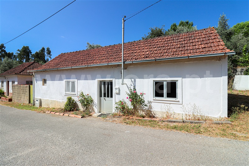Moradia T2 / Ourém, Urqueira