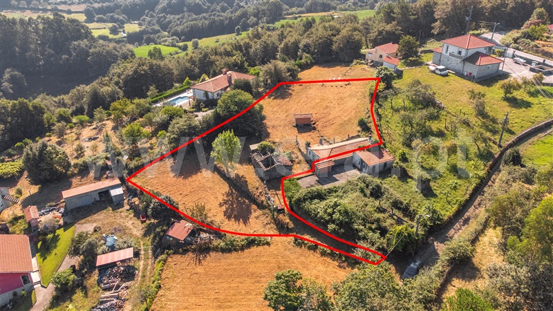 Moradia T2 / Paredes de Coura, Bico e Cristelo