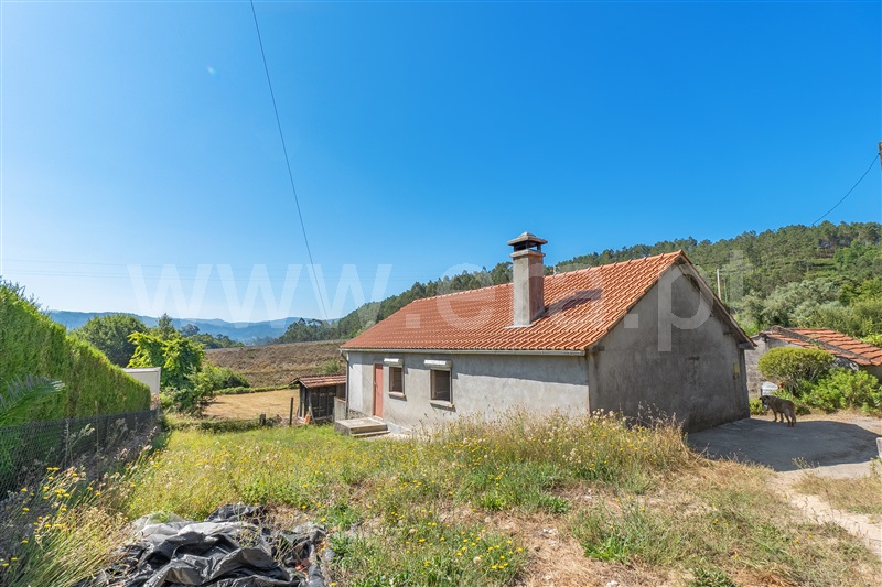 Moradia T2 Paredes de Coura, Formariz e Ferreira - 1421840 - 1