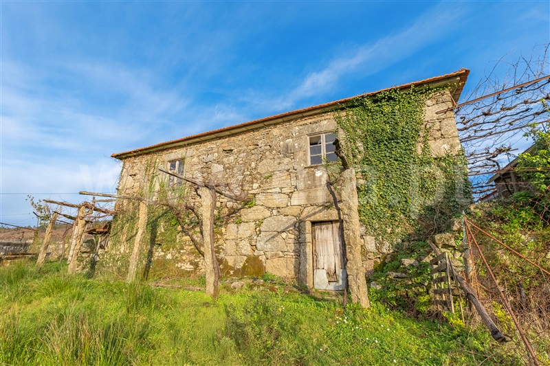 Moradia T2 / Paredes de Coura, Padornelo