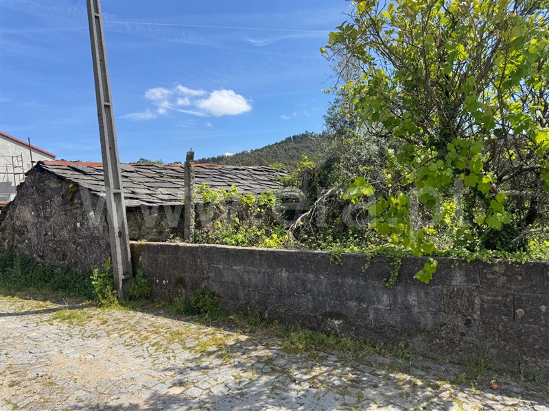 Moradia T2 / Penafiel, Capela
