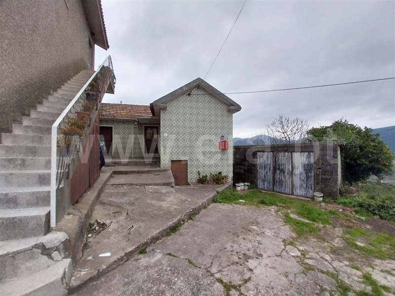Moradia T2 / Penafiel, Sebolido