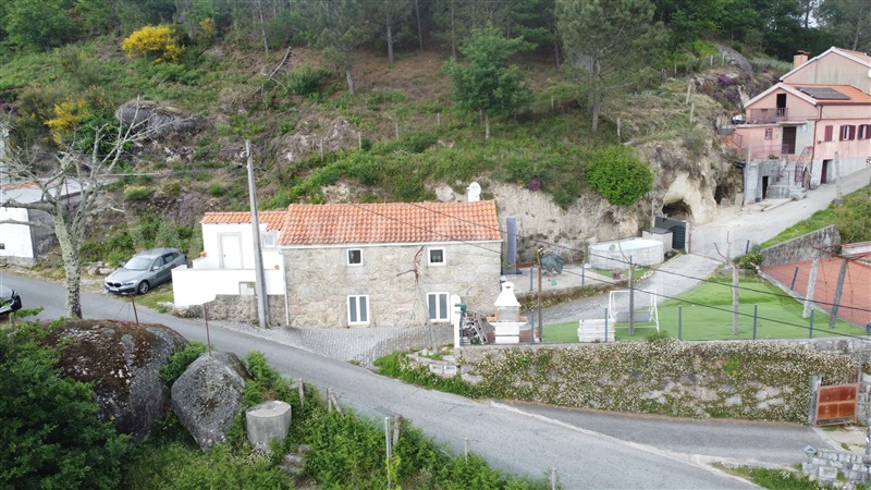 Moradia T2 à venda em Azias, Ponte da Barca — foto 6