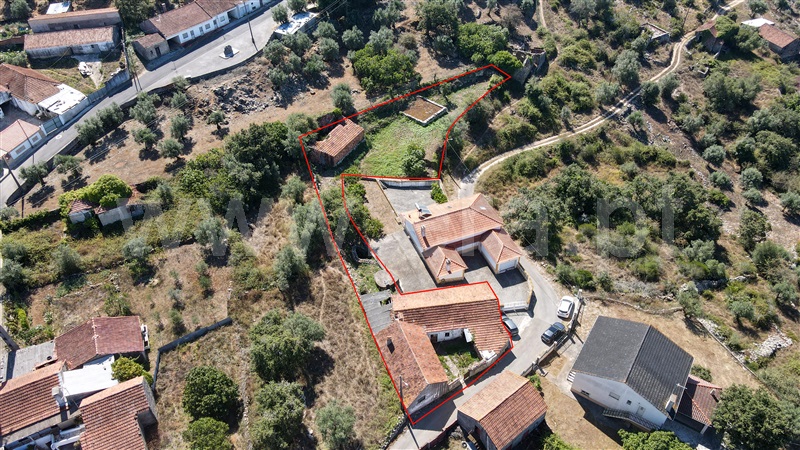 Moradia T2 / Porto de Mós, Alqueidão da Serra