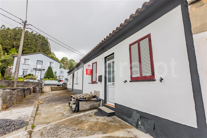 Moradia T2 / Povoação, Água Retorta