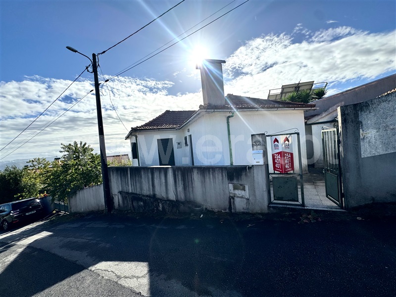 Moradia T2 em Medrões, €110.000