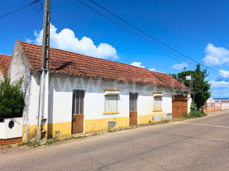 Moradia T2 / Santarém, Achete