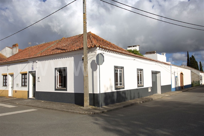 Moradia T2 / Santiago do Cacém, Abela