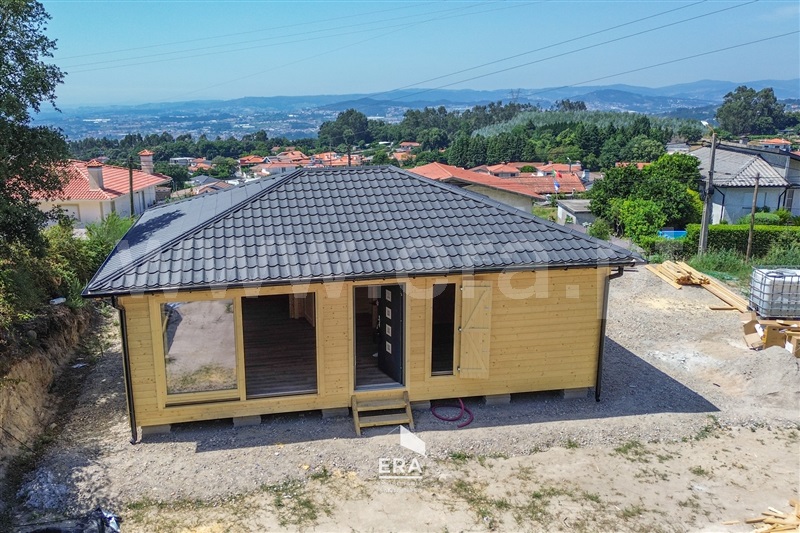 Moradia T2 / Santo Tirso, Roriz