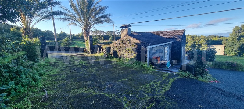 Moradia T2 à venda em Santo António, São Roque do Pico — foto 4