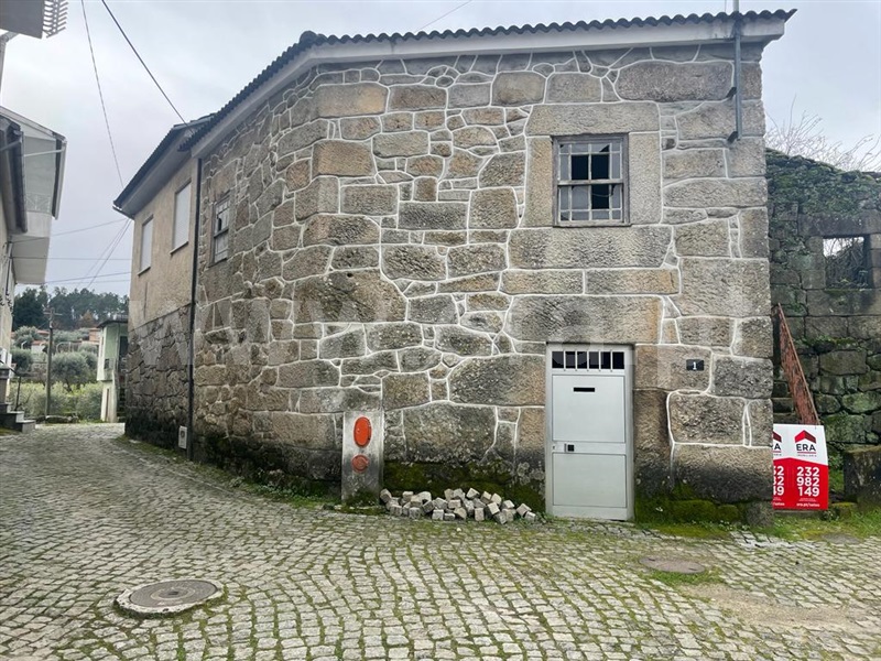 Moradia em Banda T2 Sátão, Romãs, Decermilo e Vila Longa - 1374763 - 2