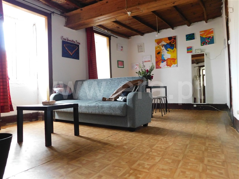 Moradia T2 / Seia, Sandomil